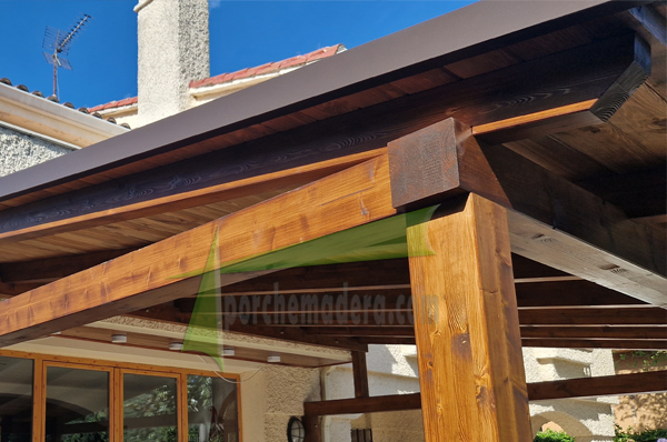 porche de madera rustico