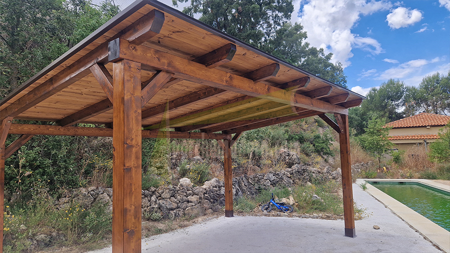 cenador de madera a un agua estilo rustico